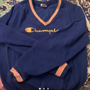 Champion UO V neck Sweatshirt